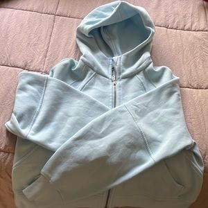 LULULEMON BABY BLUE SCUBA FULL ZIP. SIZE XS/S. NEVER WORN.
